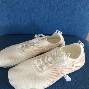 Stylish Cream and Tan Women's Shoes
